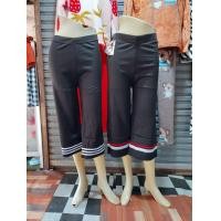 ราคา ล้างสต๊อก กางเกง 5 ส่วนสีดำ เหลือแถบขาสีขาว (17964517400)