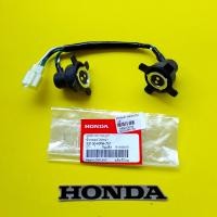 ราคา ขั่วไฟหน้า HONDA แท้ศูนย์ WAVE125S ไฟเลี้ยวบังลม WAVE125 i ไฟเลี้ยวบังลม (15395662900)