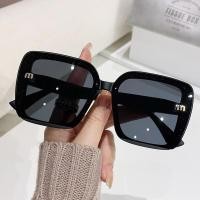 ราคา SUNYMALL แว่นตากันแดด ป้องกันรังสียูวี แว่นกันแดด แว่นตากันแดด ผู้หญิง แว่นตา แฟชั่น ผู้หญิง แว่นกันแดดแฟชั่น กรอบแว่นตา ผู้หญิง (21479080525)