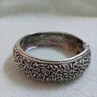 ราคา กำไลข้อมือประดับชุดไทย เครื่องประดับไทย ลายสวยๆๆ ใส่ง่ายใส่สบาย (11669394696)