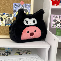 ราคา กล่องดินสอขนฟูๆรูปกบปากใหญ่ตลกสร้างสรรค์กระเป๋าเครื่องเขียนน่ารักน่าเกลียดความจุใหญ่สำหรับนักเรียนกล่องดินสอตั้งโต๊ะสัปดาห์ (21652290568)