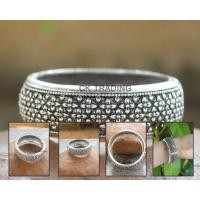 ราคา กำไลข้อมือล้านนา กำไลเจ้านาง กำไลเจ้าสาว กำไลพื้นเมือง กำไล กำไลข้อมือ ลายดอกจิก เงินรมดำ ขนาด 16 cm (18848957212)