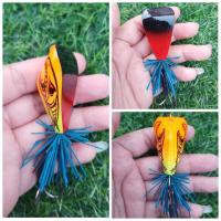 ราคา 1 ตัว เหยื่อตกปลา กบกระโดดทรงสามเหลี่ยม หลังแอ่น ตัวเหยื่อทำจาก ไม้โมกมัน (21560325990)