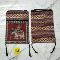 ราคา กระเป๋าลายช้าง กระเป๋าผ้าทอนากา ผ้าพื้นเมืองทางเหนือ กระเป๋าสายสะพายยาว กระเป๋าคล้องคอ กระเป๋าชาวดอย แต่งหน้ากระเป๋าลายช้าง (17471046482)