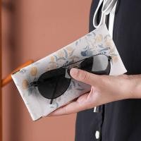 ราคา FHWEDL กล่องแว่นนิรภัยแว่นตาเรียบง่ายอ่าวป้องกันลายทางกล่องใส่แว่นตาภาพวาดน้ำมันดอกไม้ลายเสือดาวดอกไม้กระเป๋าเครื่องประดับซองแว่นตาแว่นกันแดดกระเป๋าใส่แว่นนิรภัย (19118743582)