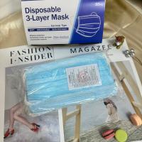 ราคา 50 PCS 50 ชิ้น Face Mask หน้ากากอนามัย 3 ชั้น ไซส์ผู้ใหญ่ 1 กล่องมี 50 ชิ้น พร้อมส่ง ดำ ฟ้า เขียว ขาว เทา ม่วง ผง (13248753065)