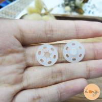 ราคา กระดุมสแน๊ป กระดุมแป๊ะพลาสติก Snap Button TG 00096 มี 2สี สีดำสีขาว 3ขนาด 15mm18mm21mm บรรจุ 2ชิ้น (19530326100)