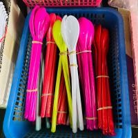 ราคา แพ็ค3ชิ้น ช้อนพลาสติก ช้อนเบบี้พลาสติก ช้อนน้ำปั่นคละสี 3 ขนาด (11036874729)