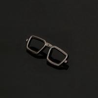 ราคา เข็มกลัดติดสูท ติดเสื้อ pin แว่นกันแดด แว่นสายตา (11430029545)