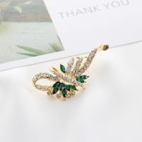 ราคา Korean Rhinestone Pearl Luxury Brooch Flower Fashion Brooch Pin Accessories (20385064868)