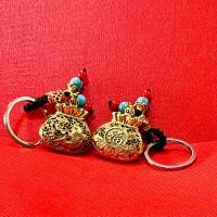 ราคา ปลา ถือเป็นสัตว์มงคล เป็นเครื่องรางเพราะปลาเป็นสัญลักษณ์ของความมั่งคั่งร่ำรวยและความอุดมสมบูรณ์ (21707563225)