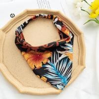 ราคา LETIAN ผ้าพันคอทรงสามเหลี่ยมสำหรับใช้กับผมผ้าพันคอแต่งผมพิมพ์ลายดอกไม้ยางรัดผมยางรัดผมสำหรับผู้หญิงโดนัทรัดผม (11220406678)