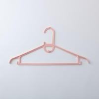 ราคา ไม้แขวนเสื้อ ไม้แขวนเสื้อพลาสติก ไม้แขวนเสื้อผู้ใหญ่ ไม้แขวนเสื้อราคาถูก ทรงสวย คุณภาพดี (21678774316)