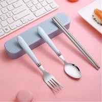 ราคา lucky house99 พร้อมส่ง ช้อนส้อม ตะเกียบ สแตนเลส ชุดช้อนส้อม ขนาดเล็ก พร้อมกล่อง มี 3 สี (21576449445)