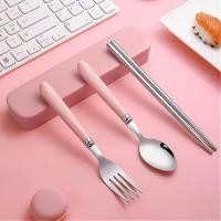 ราคา lucky house99 พร้อมส่ง ช้อนส้อม ตะเกียบ สแตนเลส ชุดช้อนส้อม ขนาดเล็ก พร้อมกล่อง มี 3 สี (21576449447)