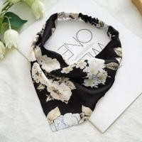 ราคา LETIAN ผ้าพันคอทรงสามเหลี่ยมสำหรับใช้กับผมผ้าพันคอแต่งผมพิมพ์ลายดอกไม้ยางรัดผมยางรัดผมสำหรับผู้หญิงโดนัทรัดผม (11220406682)