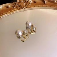 ราคา Fashion Angel Girl แฟชั่นสำหรับผู้หญิงต่างหูตุ้มหูมีตัวอักษร C ไข่มุกเกาหลีสง่างามต่างหูโลหะสีเงินสำหรับนักเรียนของขวัญวันเกิด (21510938116)