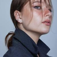 ราคา SWAN Luxuriate Cross BG Earring ต่างหูเงินแท้ ดีไซน์ทรงไขว้ ฝังเพชรคิวบิกเซอร์โคเนีย cubic zirconia (21561734078)