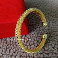 ราคา กำไลข้อมือลายไทยโบราณ ราคาต่อ 1 วง สีทองลงยา งานสวยอย่างดี เครื่องประดับชุดไทย กำไลข้อมือรุ่น 20229 (21439420207)