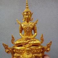 ราคา สมเด็จพระมหาจักรพรรดิ์ ประทับพระราหู และ พญานาคราช มวลสารแร่น้ำพี้ ขนาดหน้าตัก5นิ้ว ฐานกว้าง7 5นิ้ว สูง12นิ้ว (17573162102)