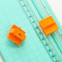 ราคา แท่นตัดกระดาษ ที่ตัดกระดาษขนาดเล็ก เครื่องตัดกระดาษแบบรูด เครื่องตัดกระดาษ แบบดิสก์ แท่นตัดกระดาษโรตารี่ (9084713521)