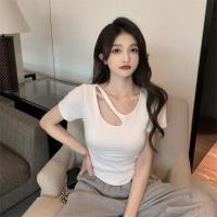 ราคา เสื้อรัดรูป คอกลม แต่งชายโค้ง สีพื้น แวกข้างนิดๆโชว์เซ็กซี่ เสื้อยืดเเฟชั่น คอไม่สม่ำเสมอ (16587301457)
