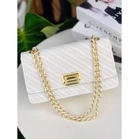 ราคา Charles keith กระเป๋าสะพายข้าง สวยตรงปก สินค้ามาใหม่ชนช็อป size 9 งานoutletSALE 60 70 OFF (21397598289)
