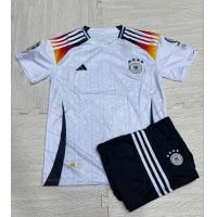 ราคา ชุดฟุตบอล ทีมชาติเยอรมัน รุ่นใหม่ล่าสุด 2023 24 เสื้อพร้อมกางเกง (21410241929)