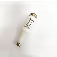 ราคา ฟิวส์ขวด E16 ฟิวส์เซรามิก 500V มี 2A 4A 6A 10A 16A 20A 25A ราคาตัวละ 35บาท (20555428259)
