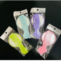 ราคา ชุดหวีและกระจก 1 ชุด คละสี (21657929478)