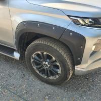 ราคา คิ้วล้อ TRITON ขนาด 6 นิ้วมีหมุด สีดำด้าน ใส่ปี 2019 2022 ครบชุดทั้ง 4 ล้อจำนวน 6 ชิ้น (17417548008)