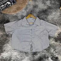 ราคา เสื้อเชิ้ตคอปก ทรงครอปเอวลอยนิดๆ ซิปรูปดาว รูดได้ทั้งบนและล่าง (21304764886)