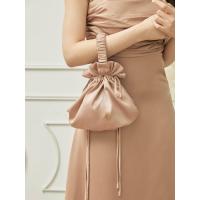 ราคา Pirunya Pouch Bag 01 กระเป๋าถือ ถุงผ้าซาติน คล้องแขน หูรูดปรับได้ ออกงาน เพื่อนเจ้าสาว (20962532454)