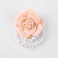 ราคา เข็มกลัดเข็มกลัดดอกไม้ลายดอกคามิเลียขนแกะสไตล์เกาหลีเข็มกลัดประดับมุกพู่ห้อยเครื่องประดับแฟชั่นสำหรับปกเสื้อผู้หญิง (19951044367)