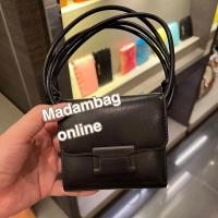 ราคา Charles Keith Metallic Accent Short Wallet กระเป๋าสตางค์ใบสั้น (19380123603)