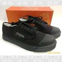 ราคา รองเท้าผ้าใบนักเรียน นันยาง Nanyang สีดำ ขาว น้ำตาล (712878339)