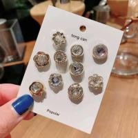 ราคา 10ชิ้นต่อแผง กระดุมกันโป๊ กระดุมหมุด เข็มกลัด เข็มกลัดติดเสื้อ เก๋ๆสวยๆ ติดเสื้อ ติดหมวก ก็เก๋ไปอีกแบบ (20043019652)