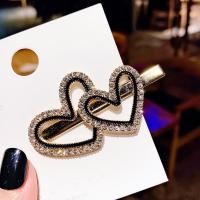 ราคา กิ๊บติดผมแฟชั่น กิ๊บล้อมเพชร ลายหัวใจ ดอกไม้ โบว์ เครื่องประดับ ตกแต่งผม เรียบหรู (21780035534)