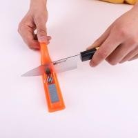 ราคา ที่ลับมีด อุปกรณ์ลับมีด หินลับมีด ที่ลับมีดและกรรไกรแบบล้อ อุปกรณ์ลับมีดอเนกประสงค์ รุ่นประหยัด คละสี (13443474703)