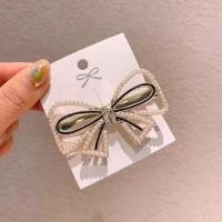 ราคา lovemango กิ๊บขนนกโลหะผสม Rhinestone กิ๊บสำหรับผู้ใหญ่ กิ๊บผ้า Mermaid Scissors Comb Feather Rhinestone alloy Side Hairpin Adult Top Clip Hairpin Headdress (16732394642)