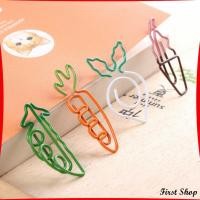 ราคา First คลิปหนีบกระดาษ ลายการ์ตูนสุดน่ารัก คลิปหนีบกระดาษ ลายการ์ตูน แครอท คลิปหนีบกระดาษ ลายน่ารัก เครื่องเขียน Paper clip (12110779602)