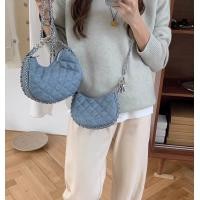 ราคา กระเป๋าสะพายไหล่ ผ้ายีนส์ แต่งสายโซ่คล้อง น้ำหนักเบา ใช้ได้ทุกโอกาส (20447304902)