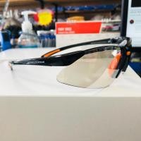 ราคา เเว่นเซฟตี้รุ่น733 แว่นนิรภัย แว่นกันยูวี แว่นกันแดด แว่นกันสะเก็ด แว่นกันสารเคมีเเว่นกันลมแว่นกันฝุ่นแว่นกันเเสงสีฟ้า (14573437518)