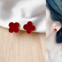 ราคา ต่างหูแบบหนีบ ใบโคฟเวอร์ สีแเดง สีเขียว สีดำ สีเขียว สำหรับคนไม่เจาะหู แถมยางรอง (21380180324)