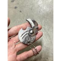 ราคา Knife มีดพก มีดใบตาย มีดควง ใบคมและแหลม สีรุ้ง ดำ เงิน ไทเทเนียม (21817086362)