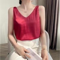 ราคา เสื้อคอวี กล้ามซาติน ผ้าเครปซาติน M XL เรียบหรู (21645843410)