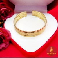 ราคา กำไล C งานทองเหลือง ลายจิกขอบเงา ฟรีไซส์ งานดิบ งานโบราณ ไม่ชุบทอง ใส่ในชีวิตประจำวันได้ ใส่อาบน้ำได้ พร้อมส่ง (21409342294)