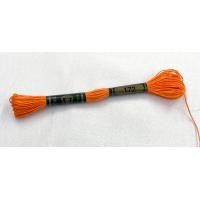 ราคา ด้ายมุขมัน ไหมมุขมัน ไหมปักชื่อ ด้ายวีนัส ไหมปักชื่อนักเรียน 25 ความยาว 12 เมตร ยี่ห้อวีนัส (17033449161)