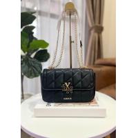 ราคา กระเป๋า Lynสะพายได้ 2 แบบ ทรงคลาสสิค (20560261455)