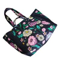 ราคา Lilly L กระเป๋าผ้าแคนวาสไซส์ L ลายดอกลายพื้นดำ สายสะพาย 2 ways by zappgirlbrbra (21826828427)